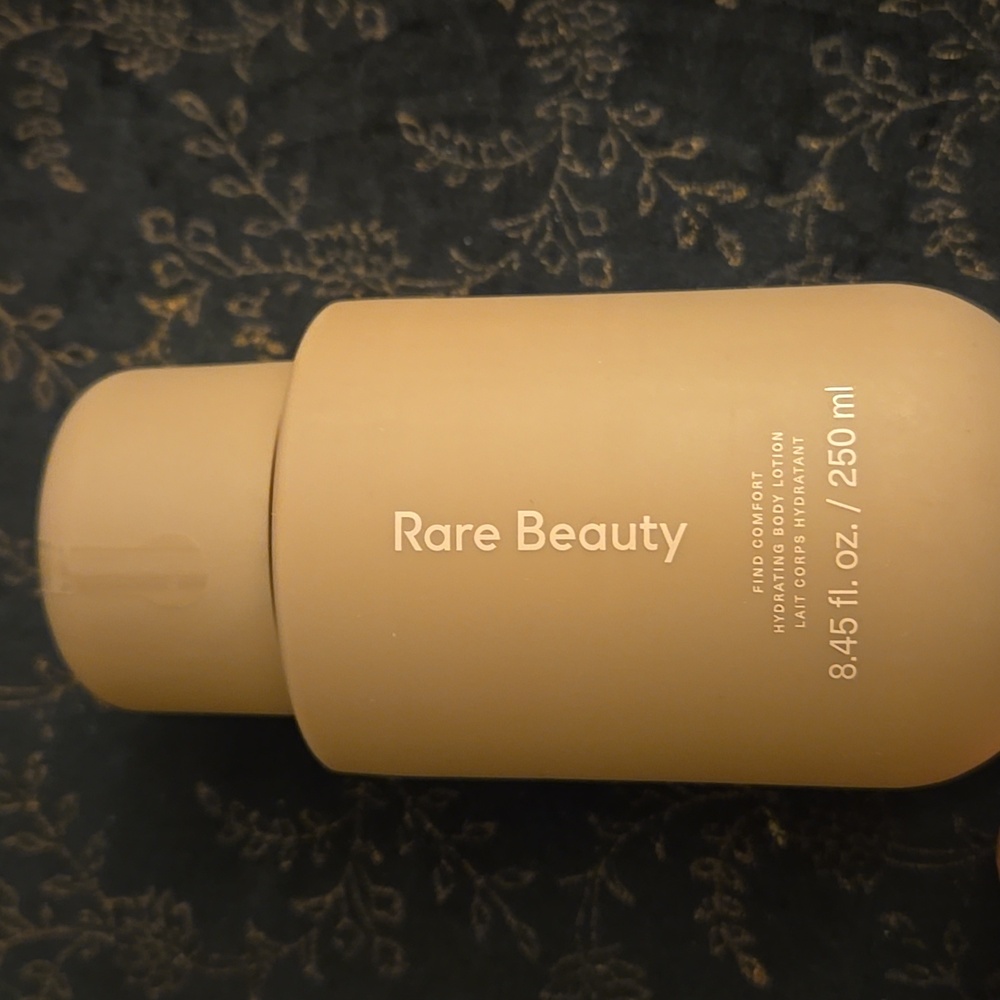 Rare Beauty Find Comfort Hydrating Body Lotion.